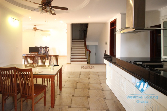 A nice house for rent with lake view in Tay Ho